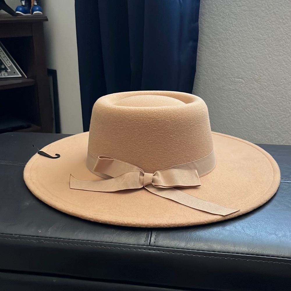 Pecan hat